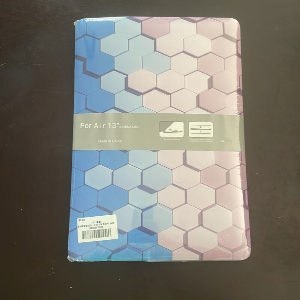 MacBook Air 13” 2010-2017 blue/purple hexagon design hardshell case